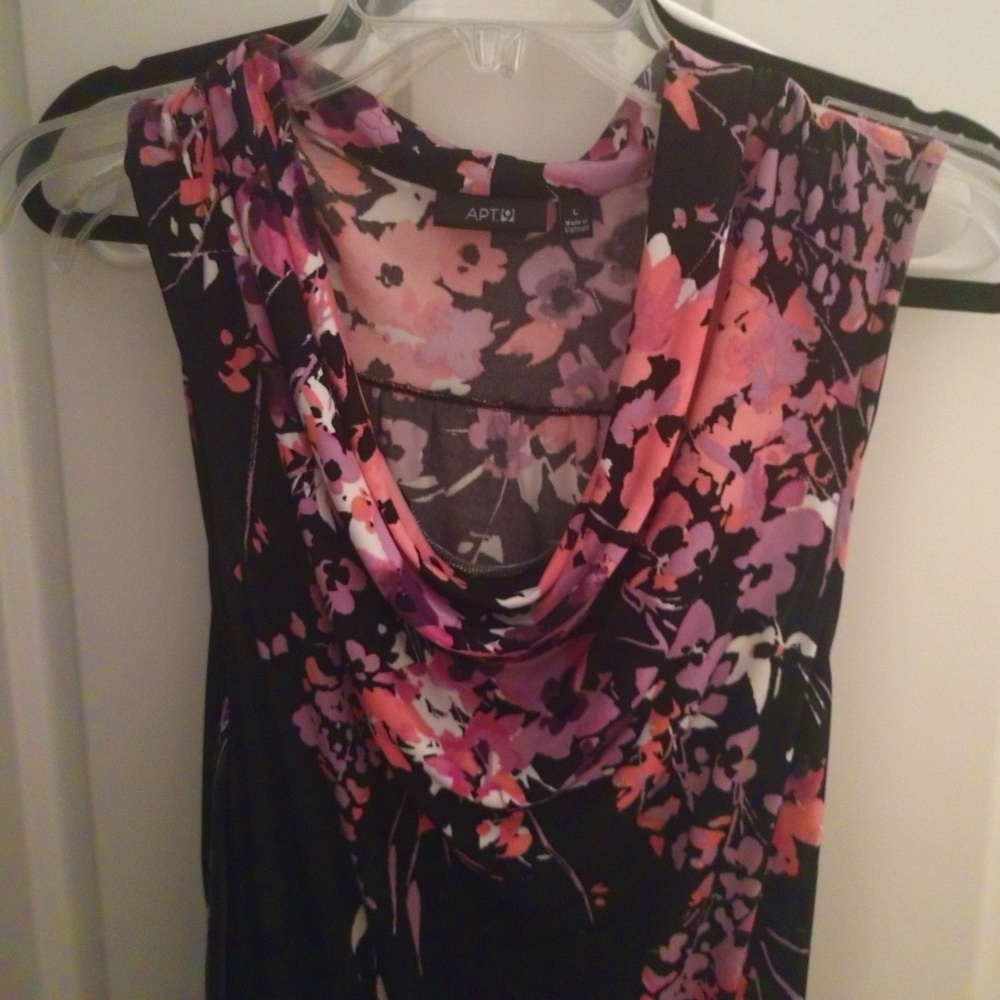 Dress - Picture 2 of 3